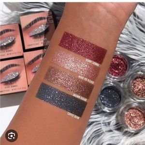 DISO: Kylie Cosmetics shimmer eye glazes from this collection!